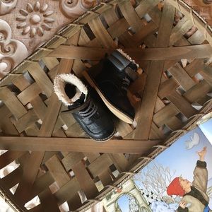 Old Navy Winter Boots